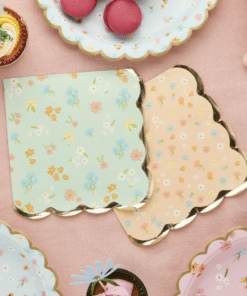 Floral Scalloped Edge Paper Napkins