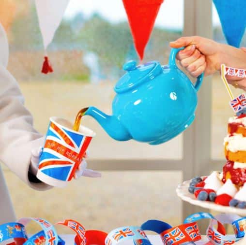 The Queen's Platinum Jubilee Union Jack Paper Cups