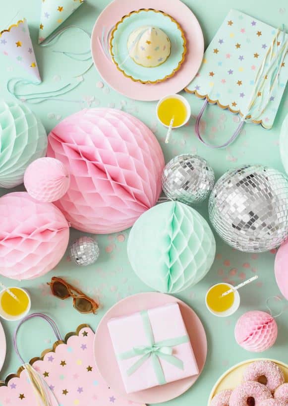 Party discount decor online
